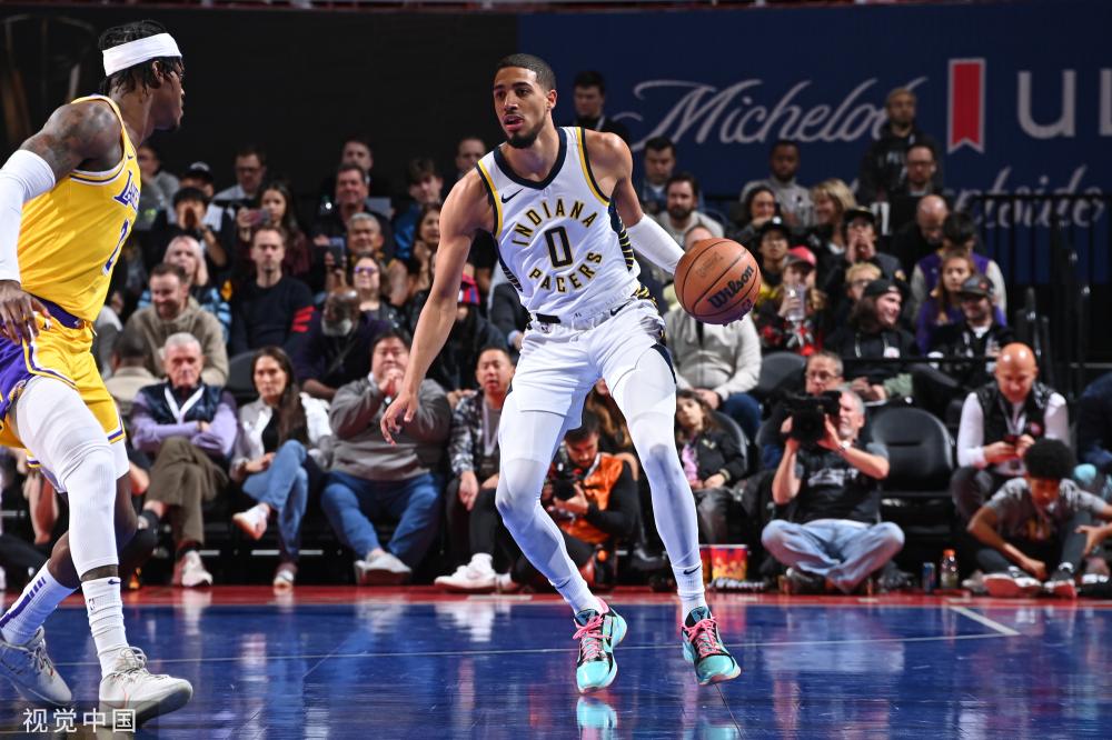 七万名球迷 七万名球迷